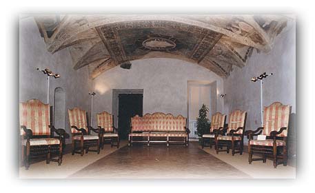 Salotto a 'Rocchetto' epoca 600 di noce